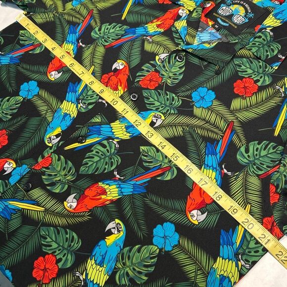 Good Vibes "Life is a Beach" Tropical Parrot Button Front Shirt Sz Medium Short - Picture 5 of 7
